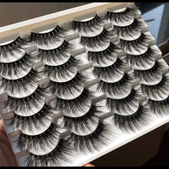 False lashes 14 pairs - Picture 4 of 4